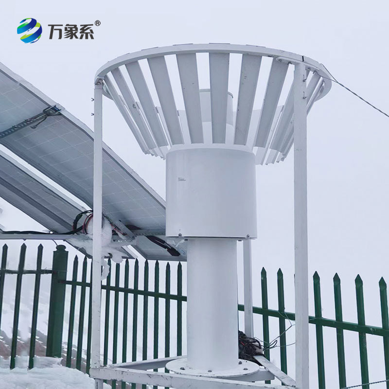 西藏海拔4300米高位安裝稱重式雨雪量監測站